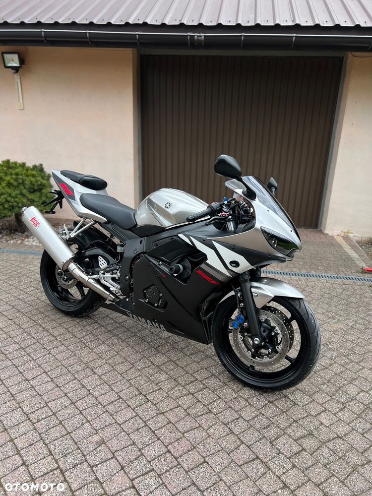 Yamaha R6 - 36