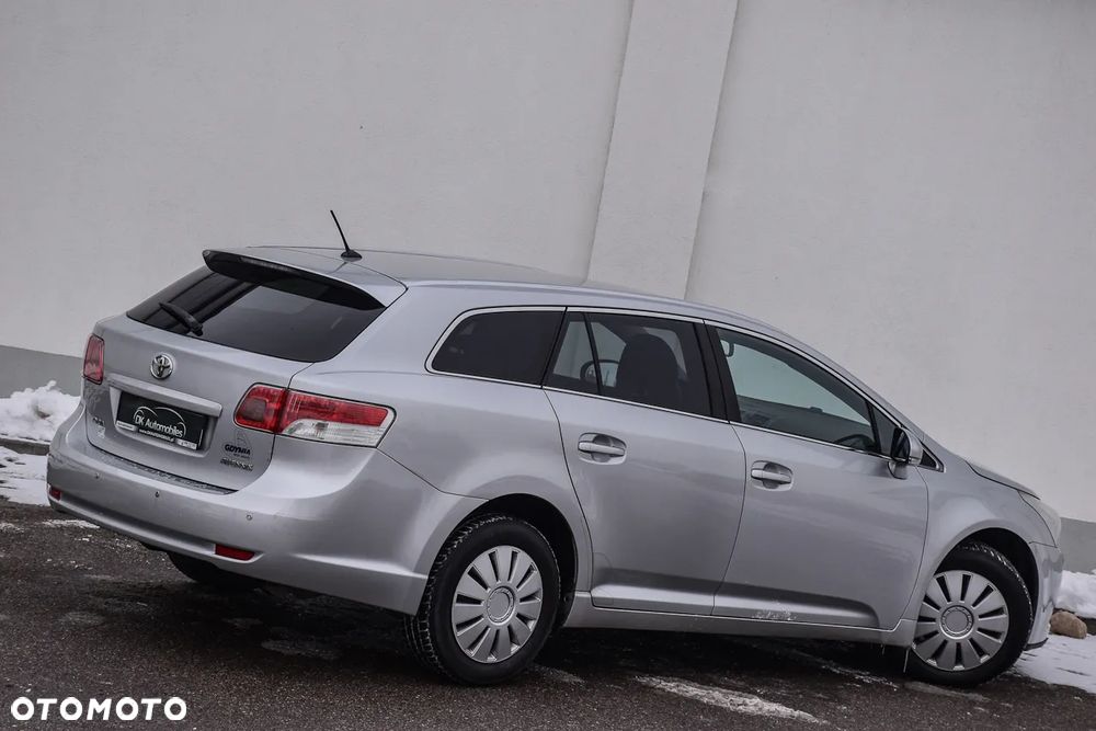 Toyota Avensis 2.0 D-4D Platinium - 9