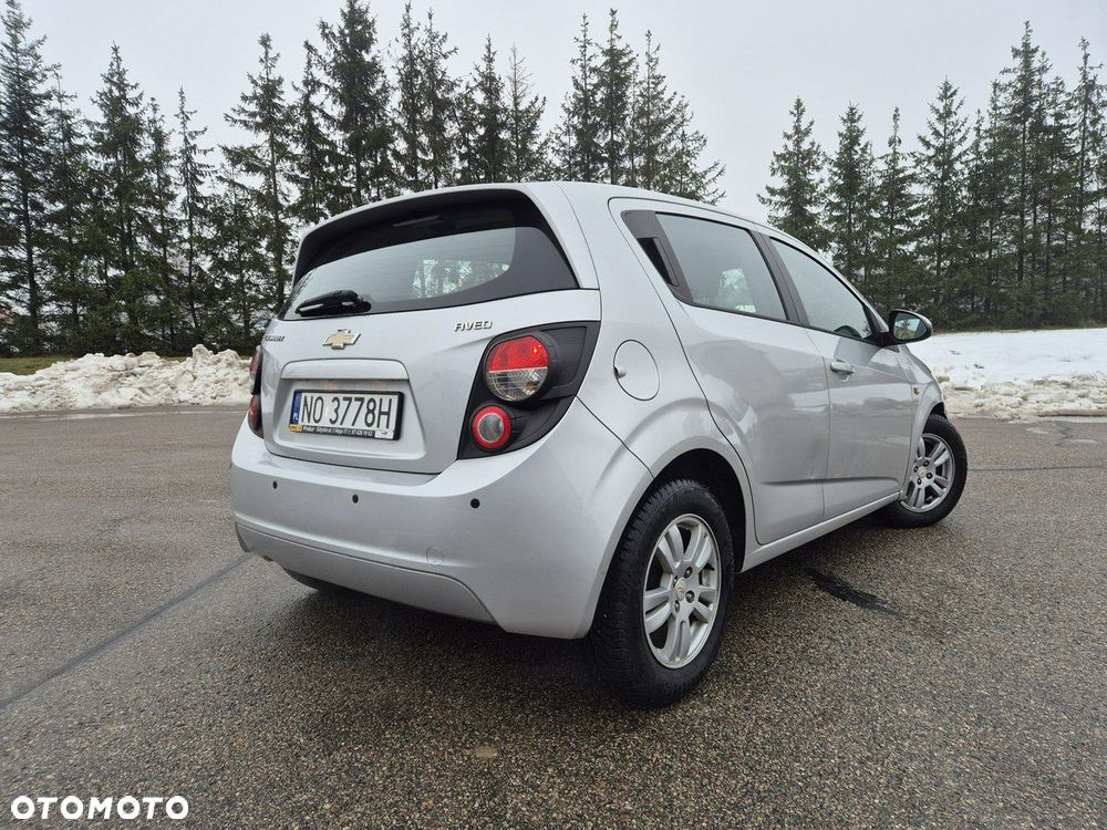 Chevrolet Aveo - 5