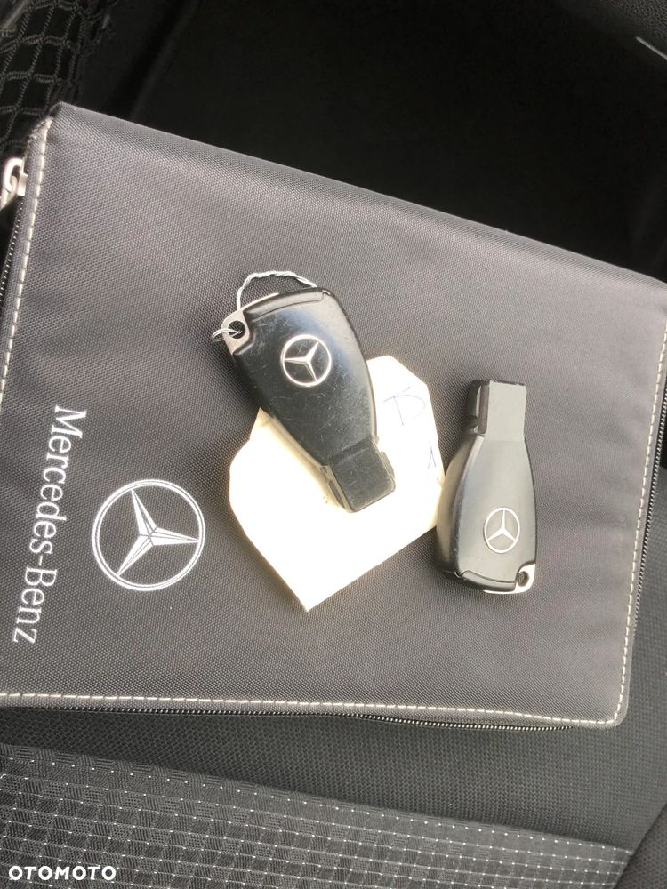 Mercedes-Benz Klasa B 200 Special Edition - 18