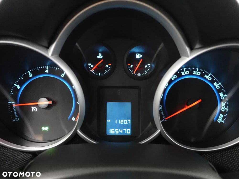 Chevrolet Cruze 1.8 LT - 36