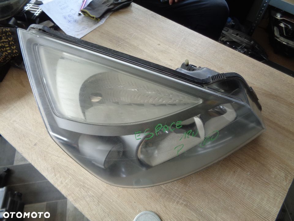 RENAULT ESPACE LAMPA PRAWA PRZÓD EUROPA - 1