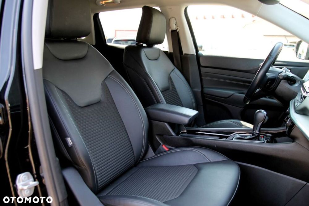 Jeep Compass - 31