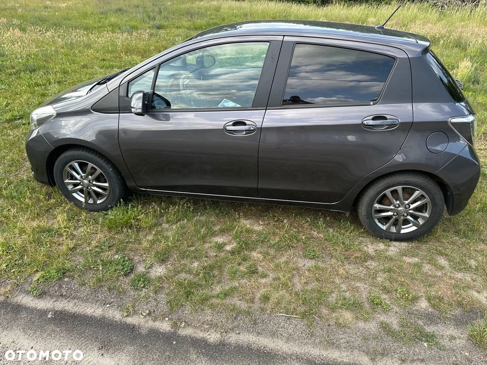 Toyota Yaris 1.33 VVT-i Edition 2014 - 8