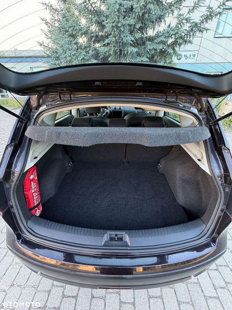 Nissan Qashqai - 14