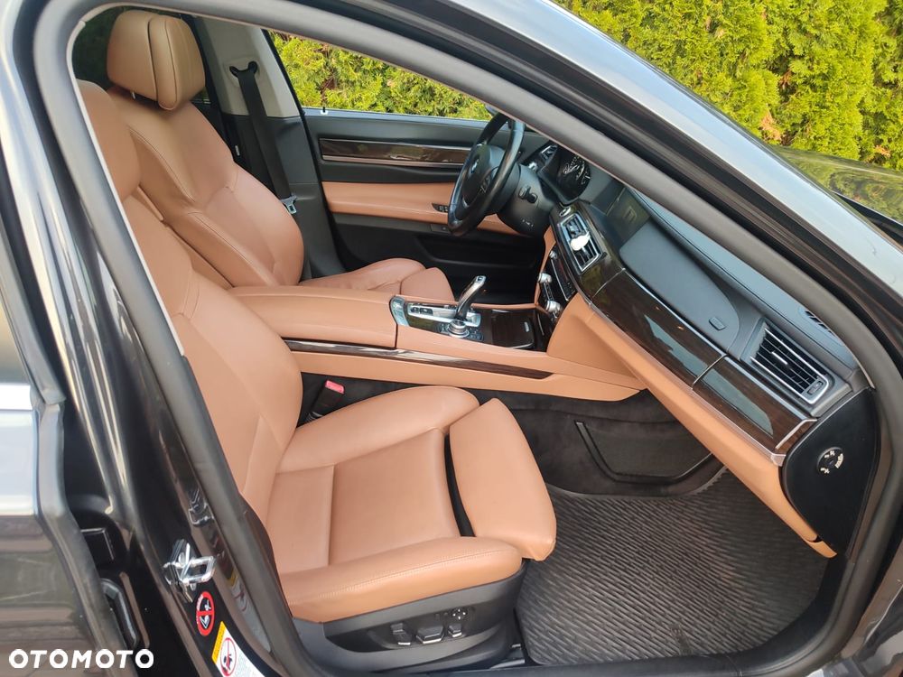 BMW Seria 7 730d - 9