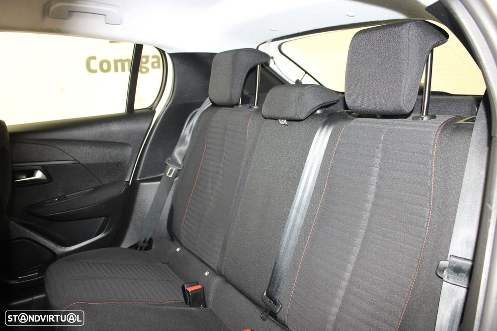 Peugeot 208 1.5 BlueHDi Active Pack — fotografia 26