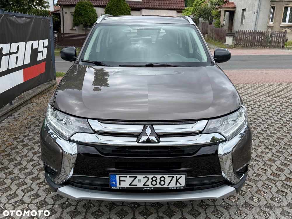 Mitsubishi Outlander 2.0 City Style 2WD - 2
