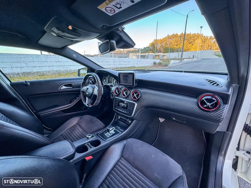 Mercedes-Benz A 45 AMG 4-Matic - 17