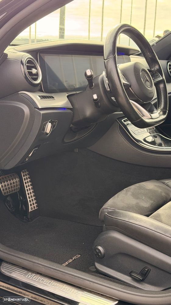 Mercedes-Benz E 220 d AMG Line - 11
