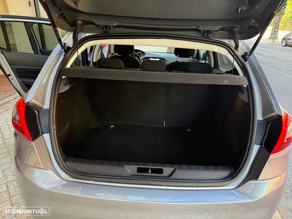 Peugeot 308 1.2 PureTech Style - 11