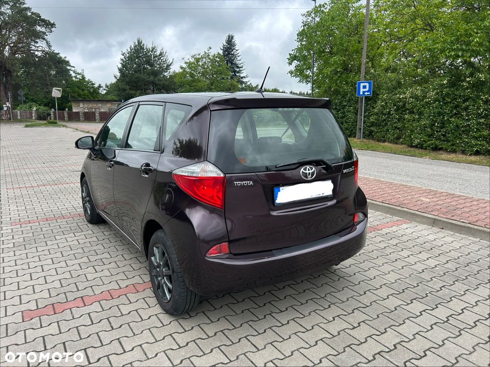 Toyota Verso S 1.33 VVT-i - 22