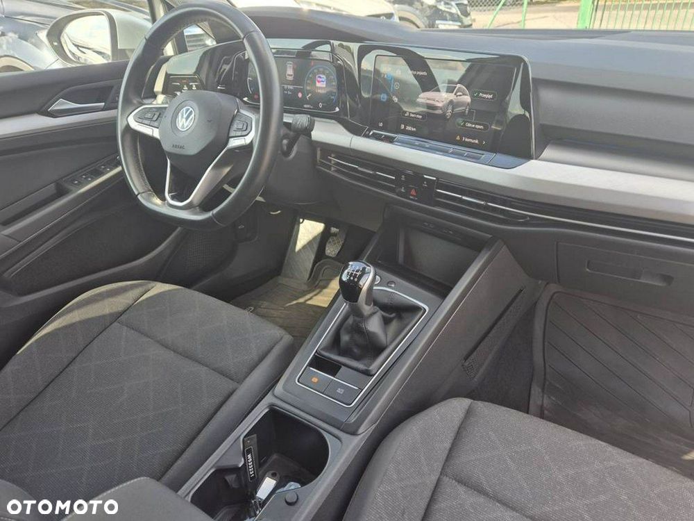 Volkswagen Golf - 37