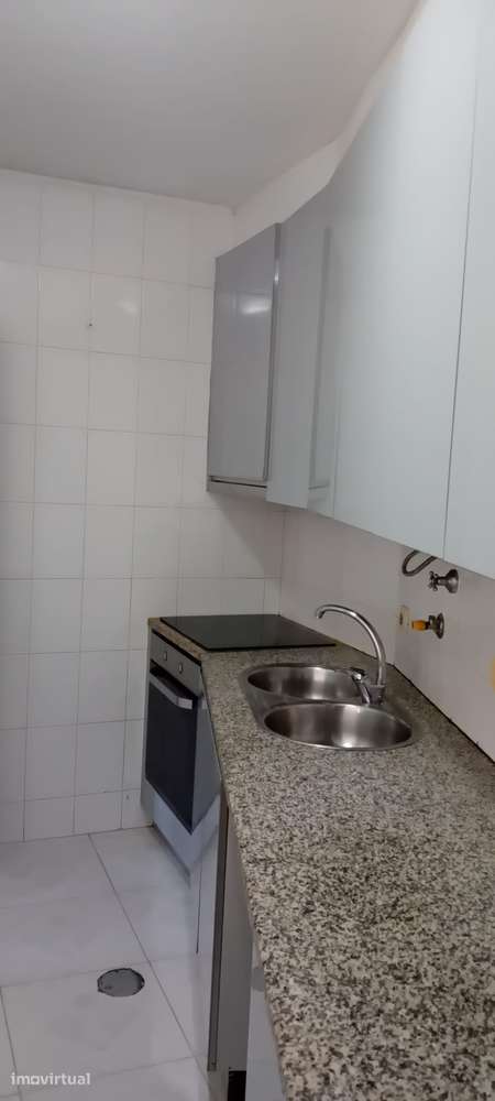 Arrendo Apartamento T1 em Aver-o-Mar com vistas Mar - Grande imagem: 3/5