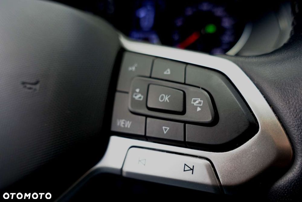 Volkswagen Passat - 14