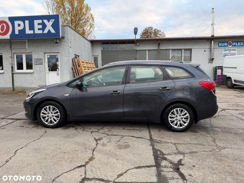 Kia Ceed 1.6 CRDi L - 8