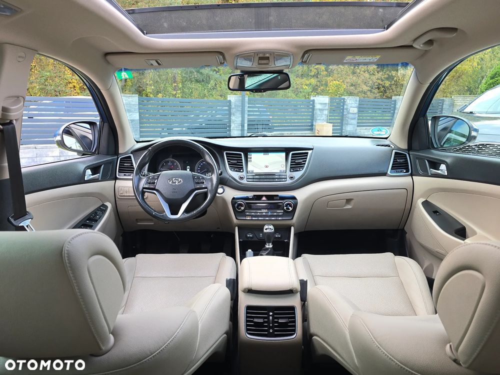 Hyundai Tucson 2.0 CRDi 2WD Style - 23