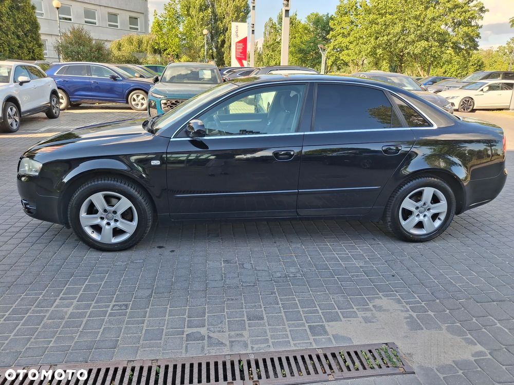 Audi A4 Limousine 2 - 6