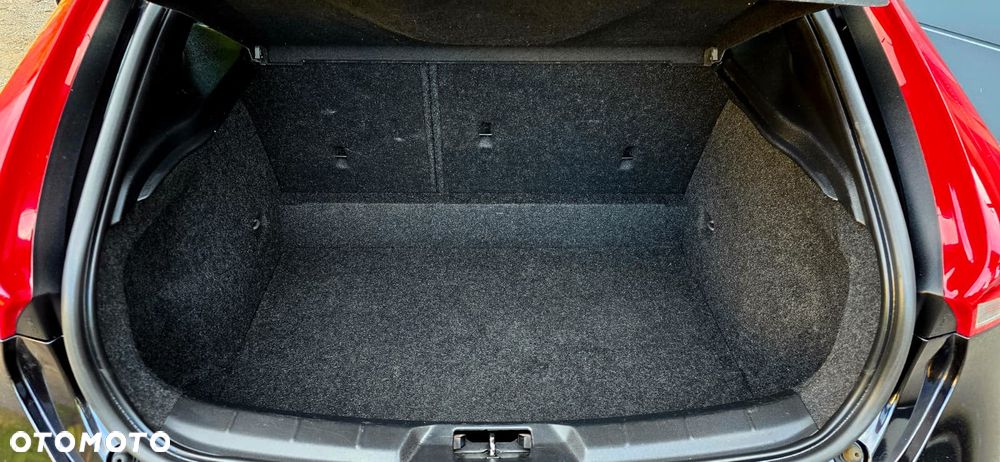 Volvo V40 D2 Momentum - 23