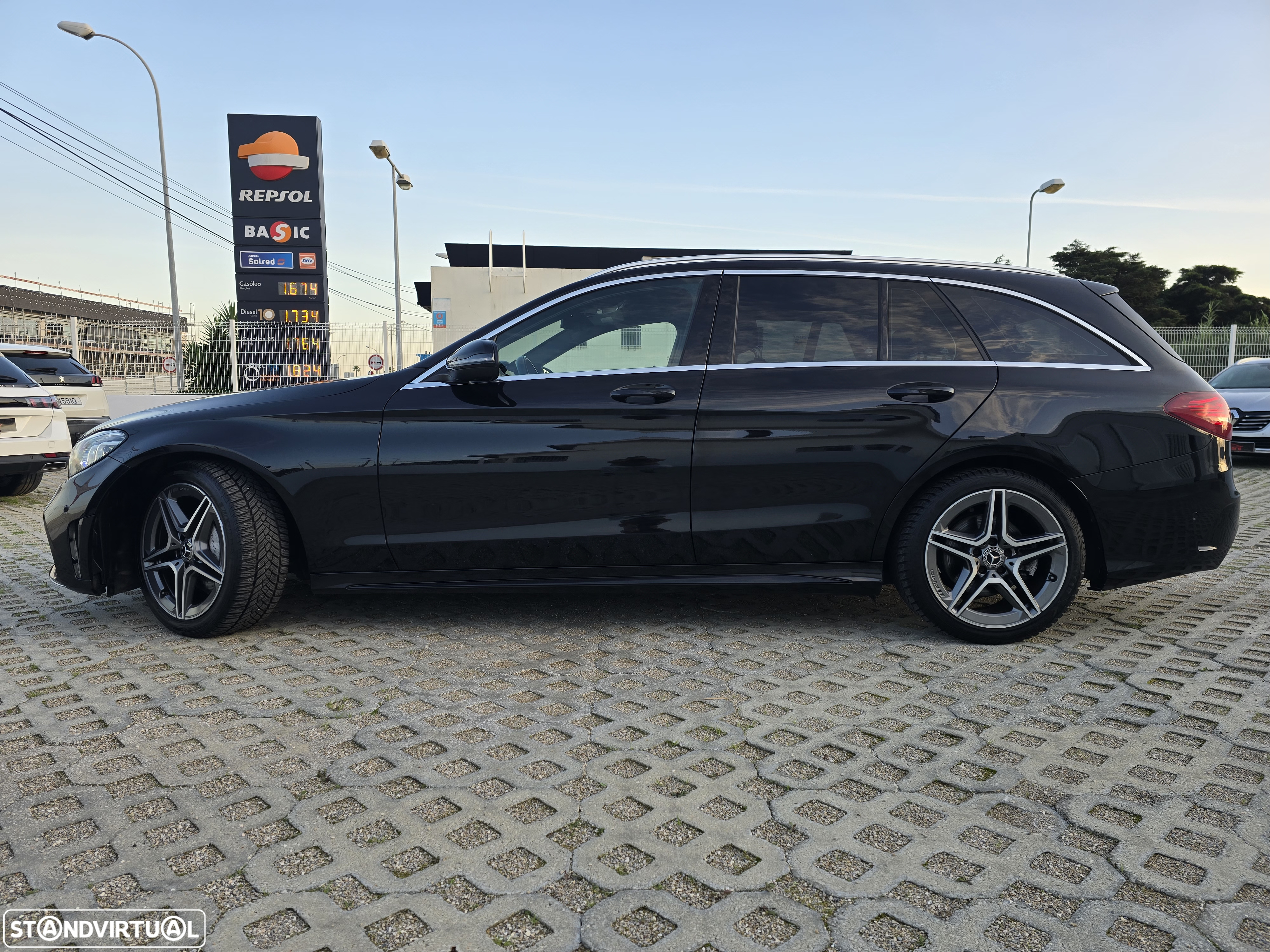 Mercedes-Benz C 220 d Station 9G-TRONIC AMG Line - 2