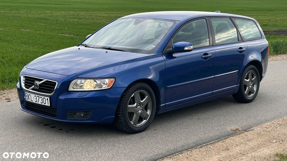 Volvo V50 T5 Momentum - 1