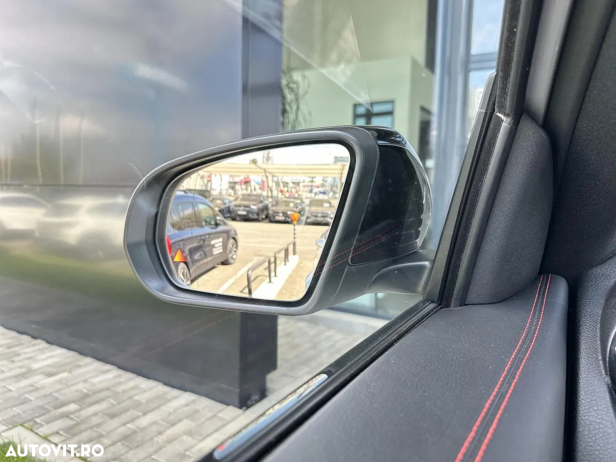 Mercedes-Benz GLB 200 4Matic 8G-DCT AMG Line - 17