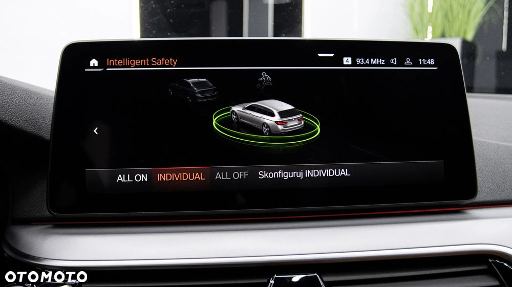 BMW Seria 5 520d xDrive - 33