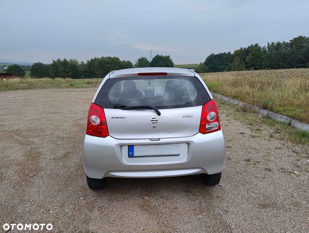 Suzuki Alto - 4