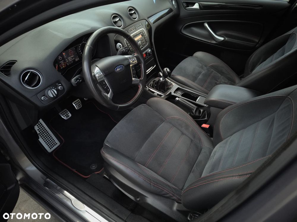 Ford Mondeo 2.0 TDCi Titanium S - 12