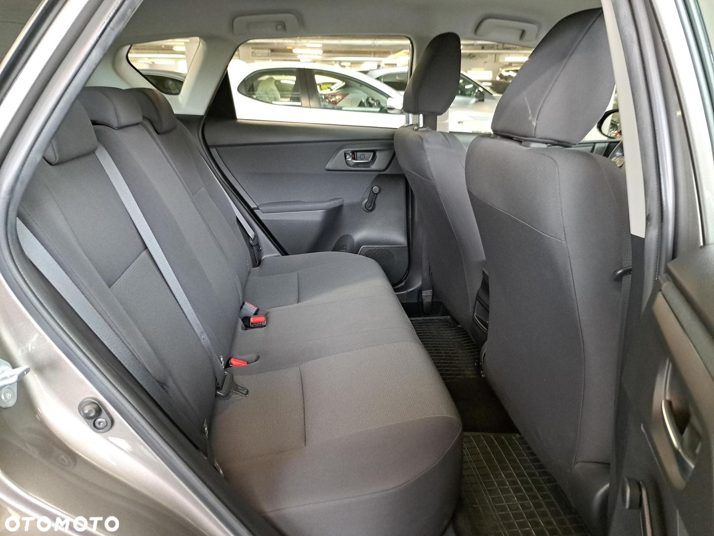 Toyota Auris 1.33 VVT-i Active - 12