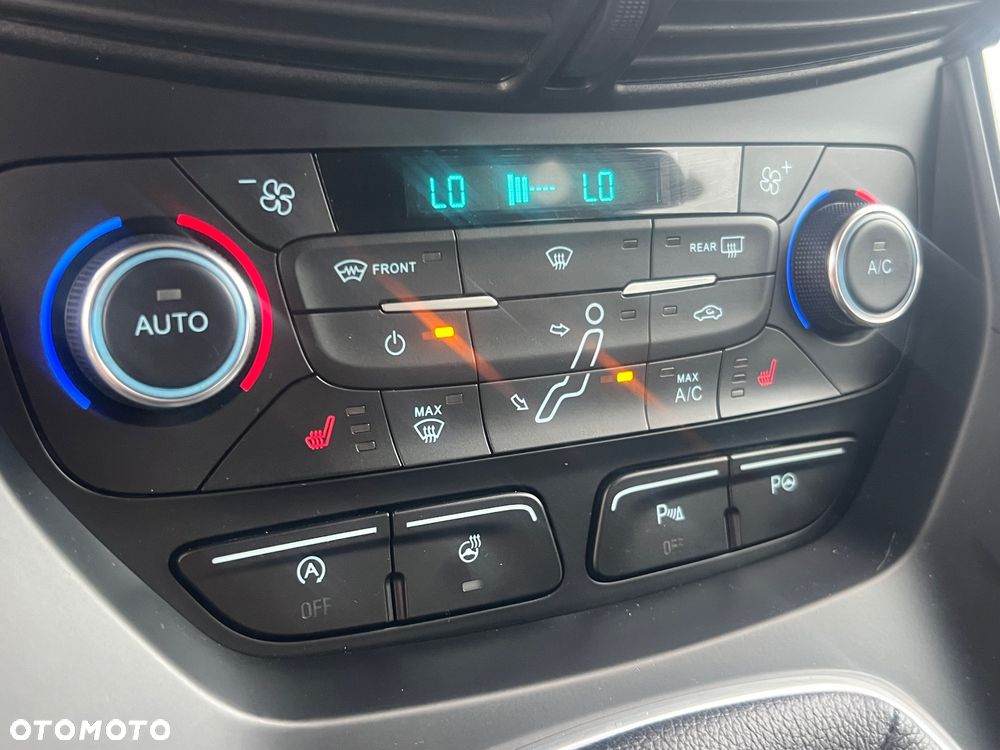 Ford C-MAX 1.0 EcoBoost Titanium ASS - 19