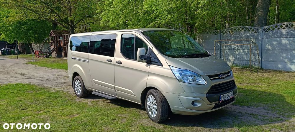 Ford Tourneo Custom - 3