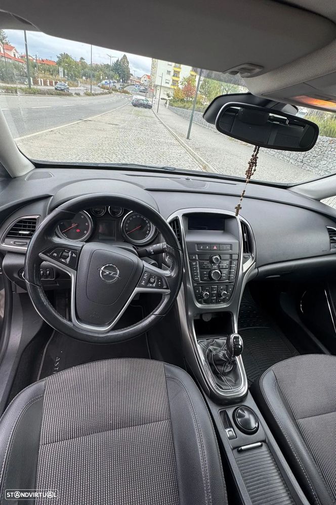 Opel Astra Sports Tourer - 6