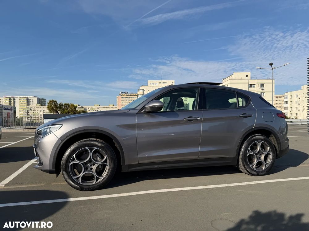 Alfa Romeo Stelvio - 12