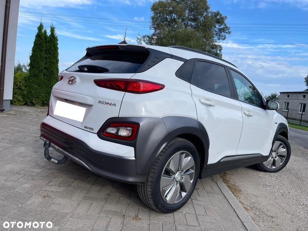 Hyundai Kona 64kWh Premium - 7