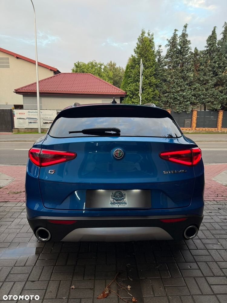 Alfa Romeo Stelvio 2.0 Turbo Veloce Q4 - 4