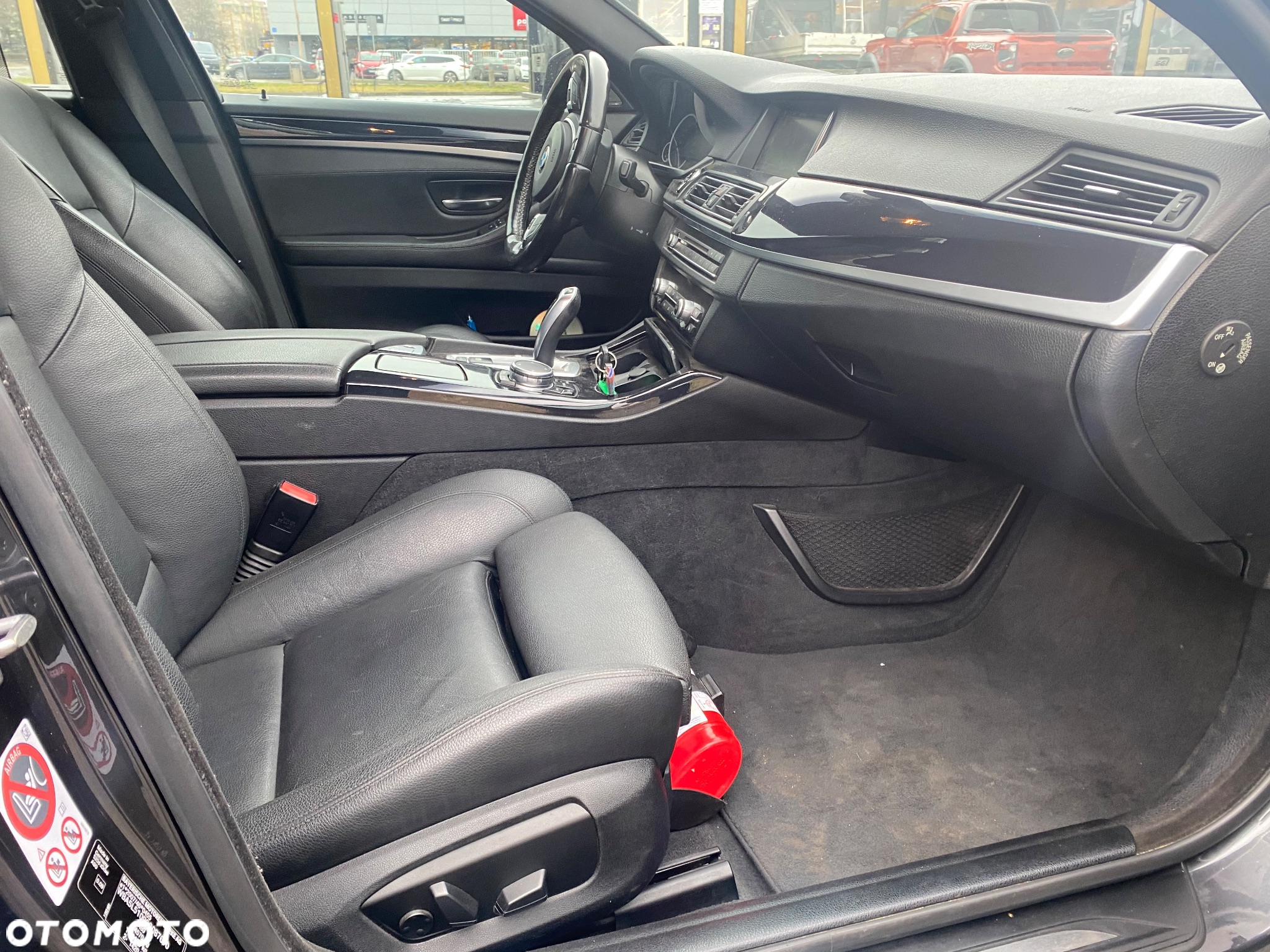 BMW Seria 5 520d xDrive - 9
