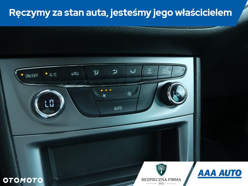 Opel Astra - 16