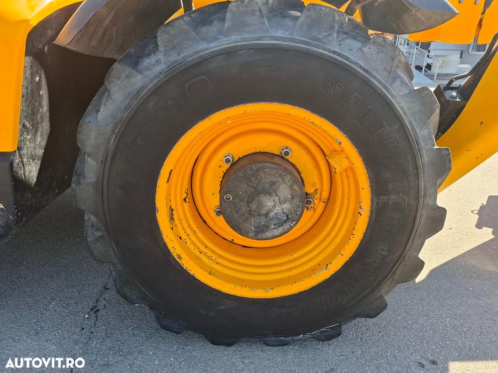 JCB 540-140 Hi-Viz INCARCATOR TELESCOPIC 4x4 - 11