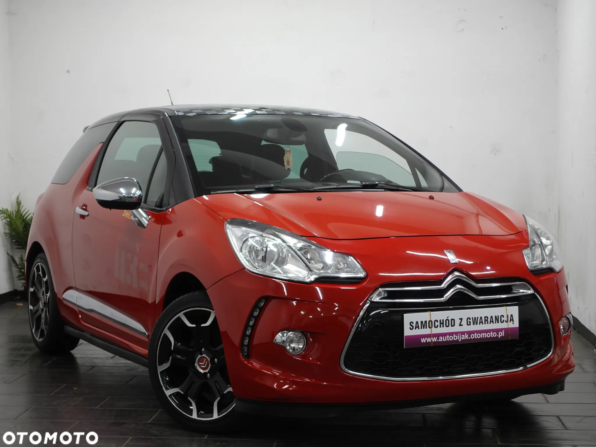 Citroën DS3 THP 155 Red Edition - 10