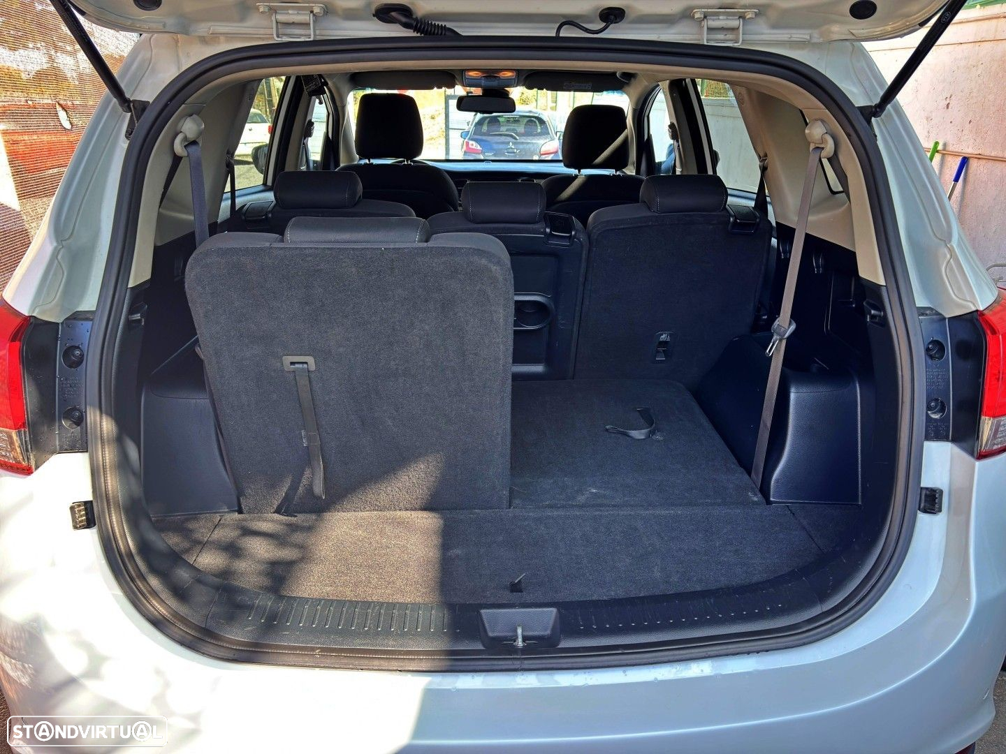Kia Carens 1.7 CRDi ISG EX - 14