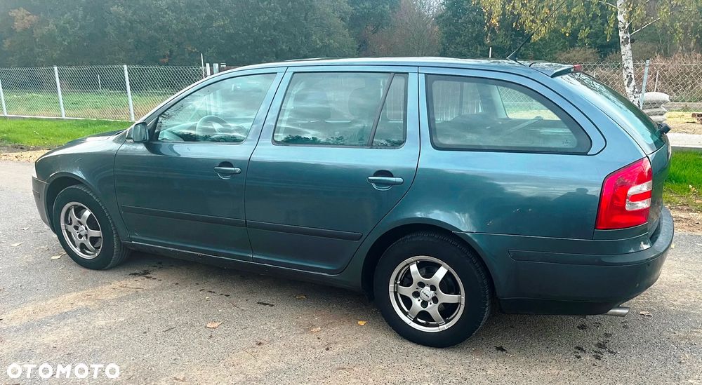 Skoda Octavia 1.6 Combi Selection - 4