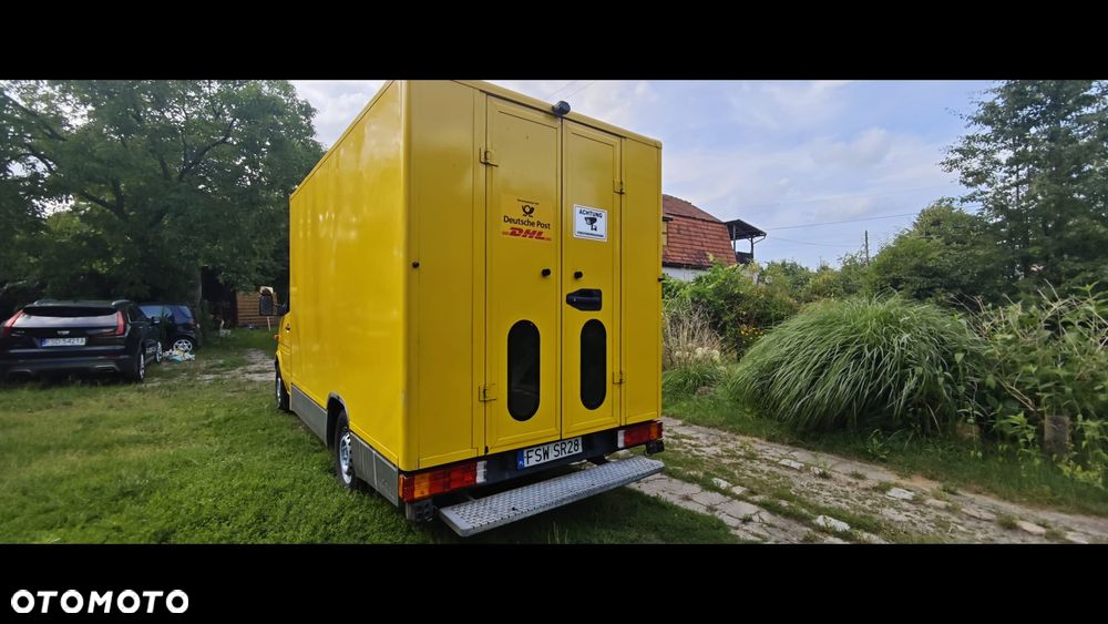 Mercedes-Benz SPRINTER - 11