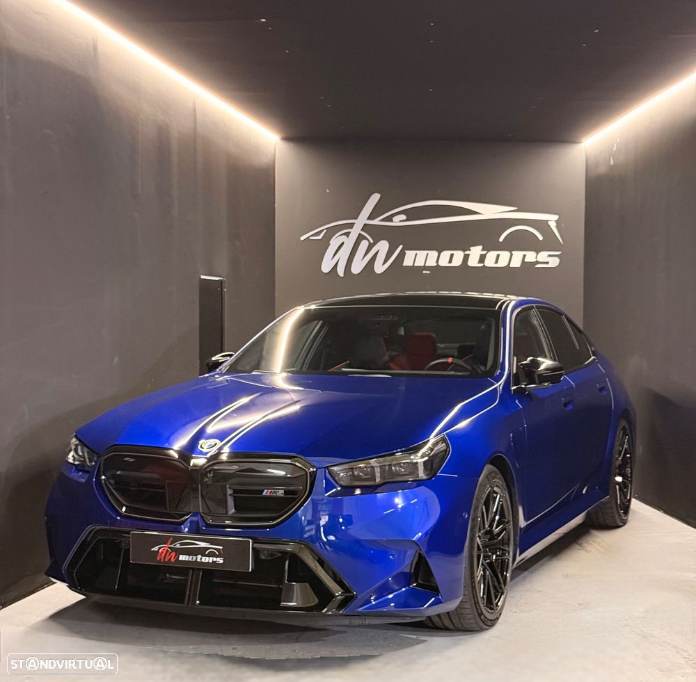 BMW M5 xDrive - 5