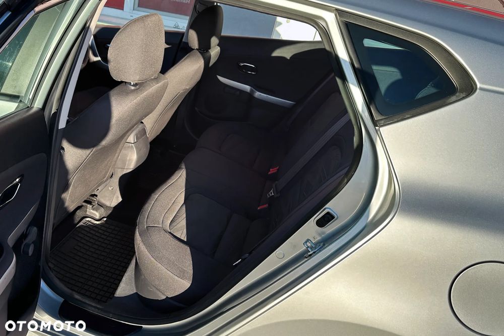 Kia Ceed - 29