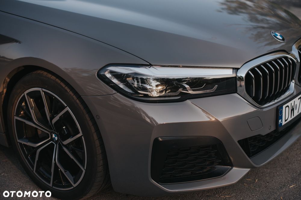 BMW Seria 5 520i - 5