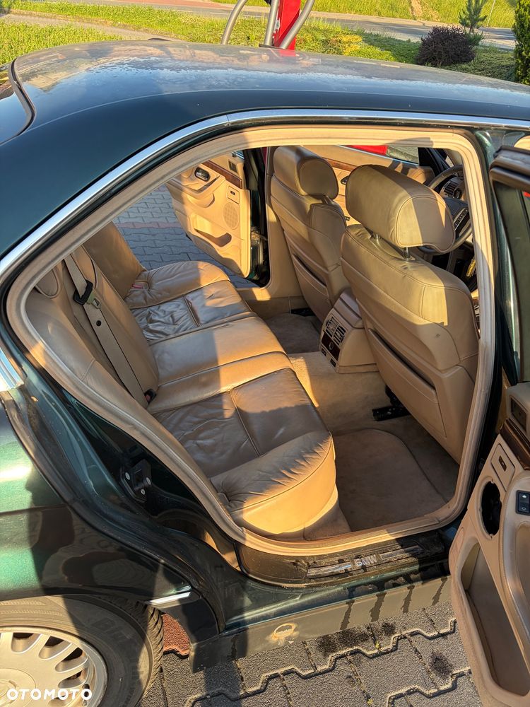 BMW Seria 7 - 20