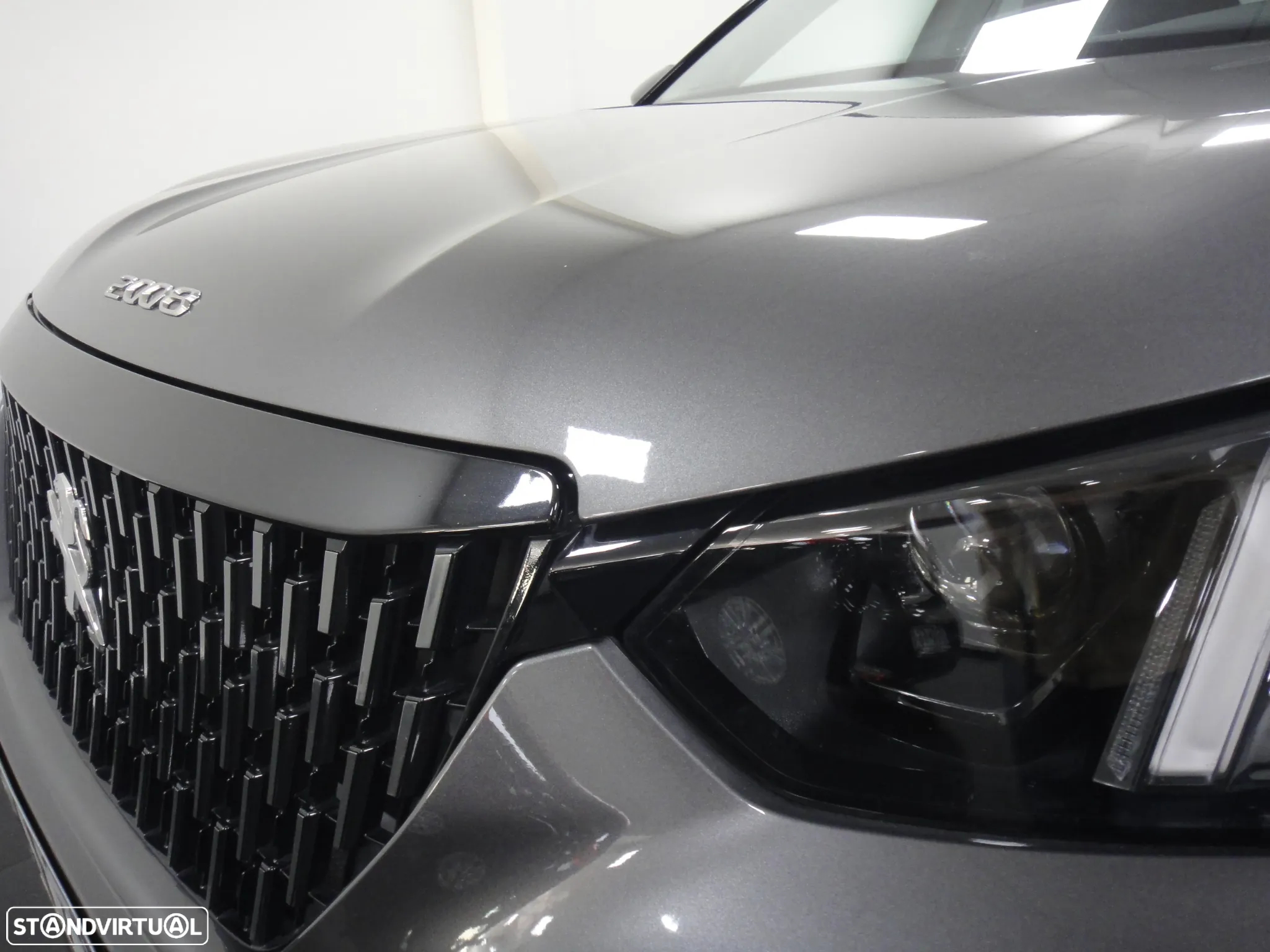 Peugeot 2008 1.2 PureTech GT EAT8 - 12