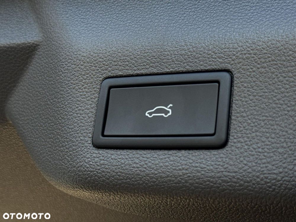 Volkswagen Multivan - 40