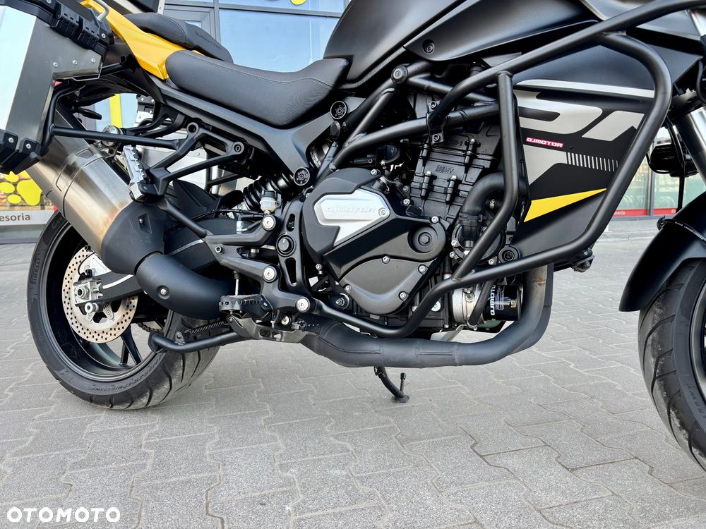 QJMOTOR SRT 800S - 6